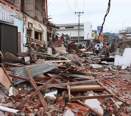被害の大きかった西スマトラ州パダン市内の地震翌日の様子