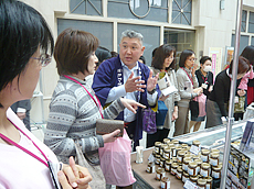 東北復興マルシェの様子